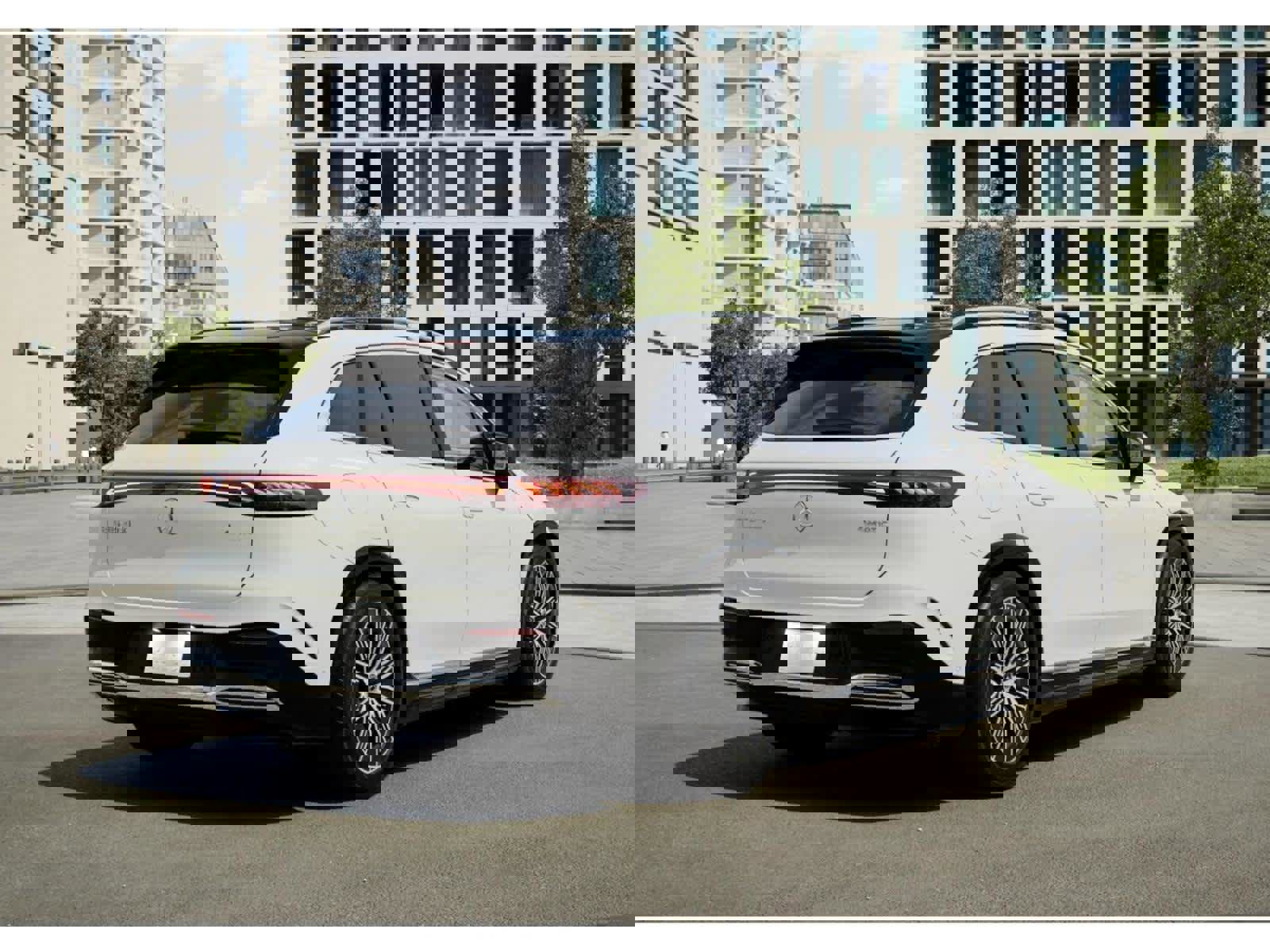 New 2026 Mercedes-Benz EQS 400 4MATIC SUV image 21