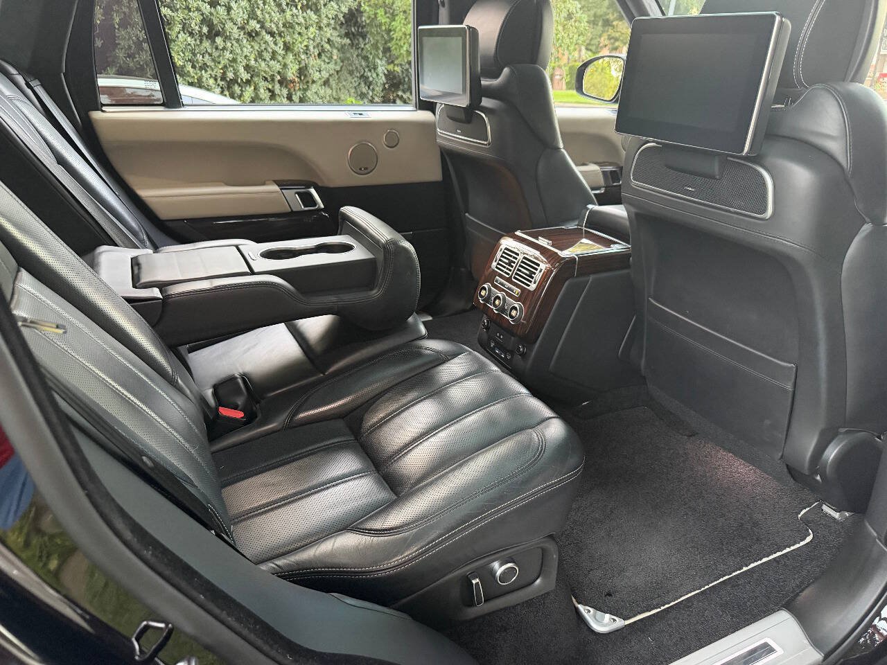 Used 2017 Land Rover Range Rover Long Wheelbase Autobiography AWD/4WD image 26