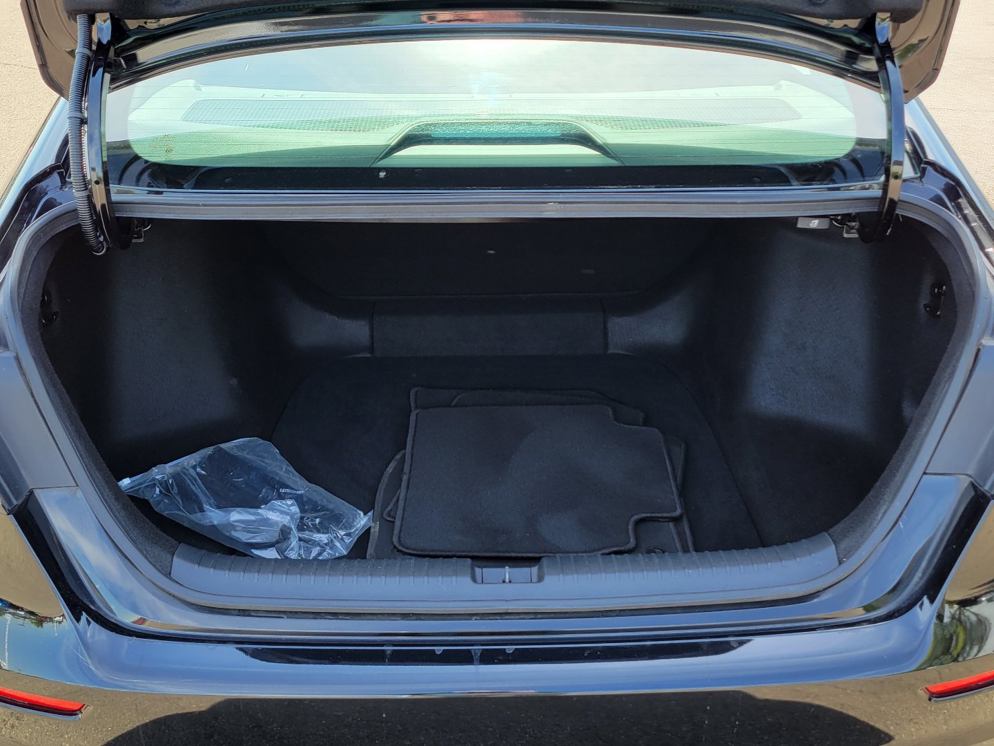 Used 2023 Honda Accord LX image 8