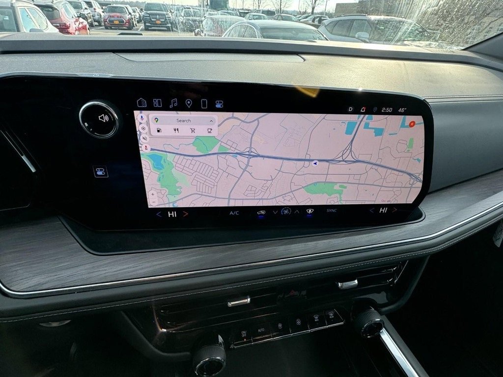 Used 2025 Chevrolet Tahoe LS image 22