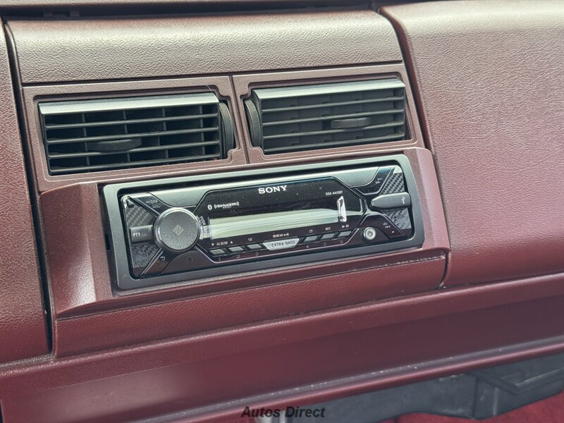Used 1991 Chevrolet Silverado 1500 2WD Regular Cab image 30
