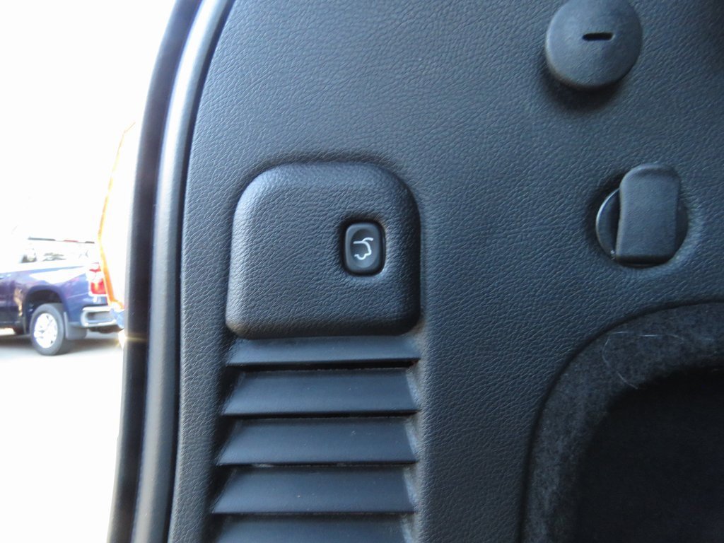 Used 2019 Jeep Grand Cherokee Overland image 18