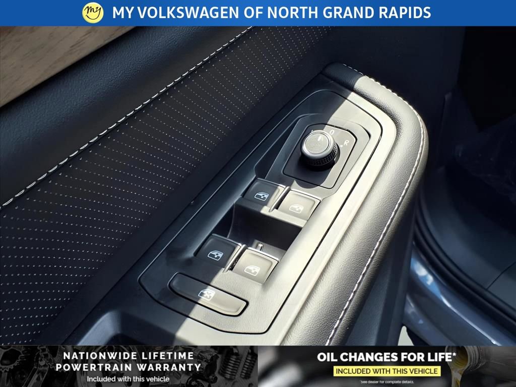 New 2026 Volkswagen Atlas SE image 5