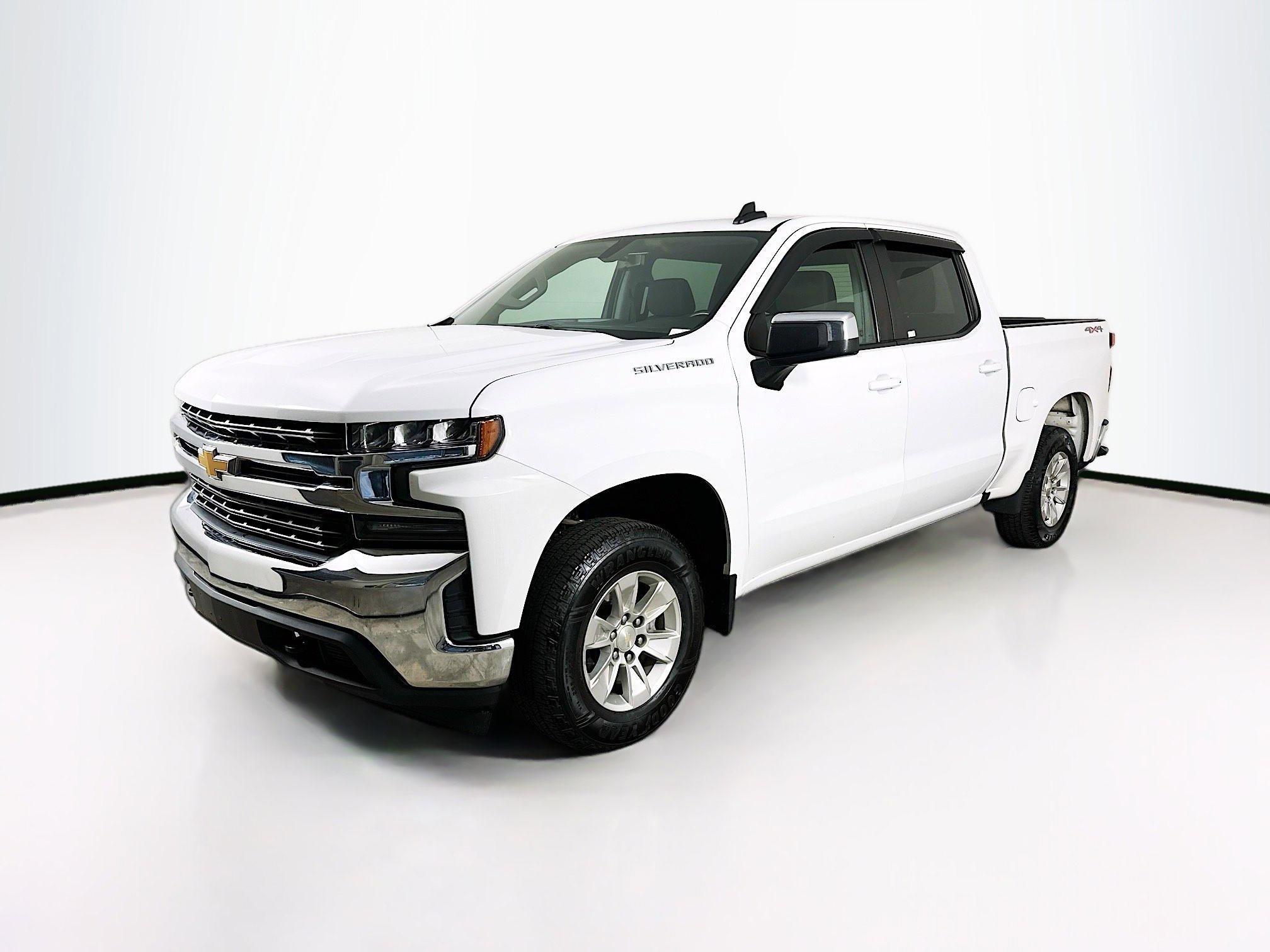 Used 2021 Chevrolet Silverado 1500 LT image 3