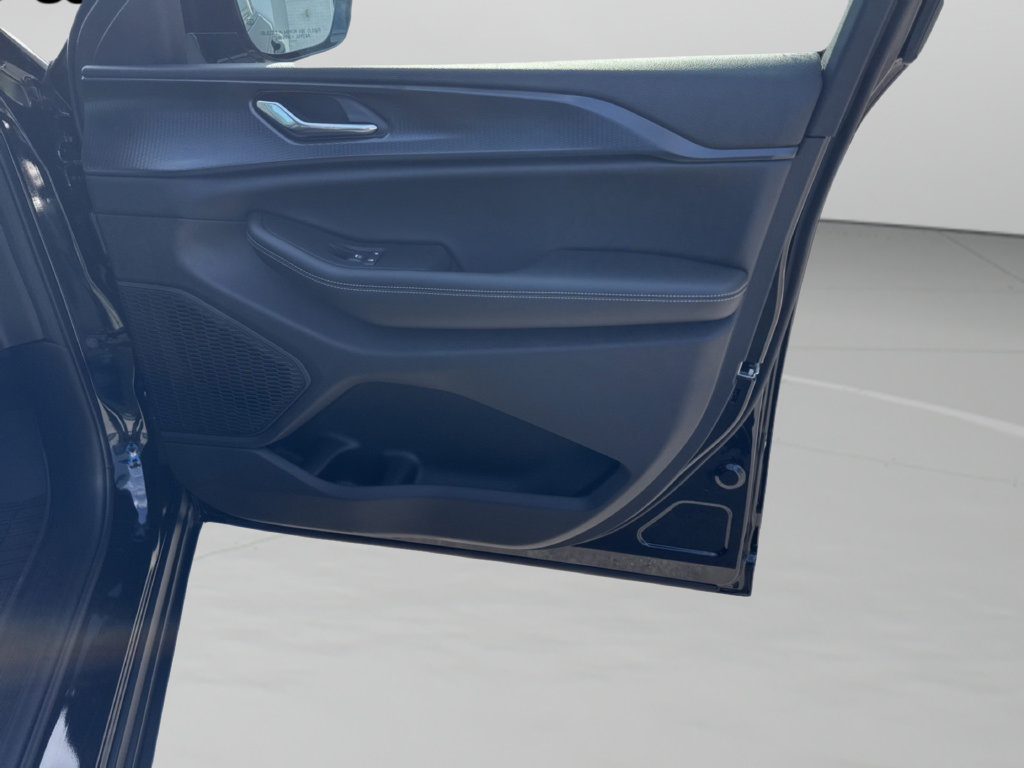 New 2025 Jeep Grand Cherokee 4WD image 37