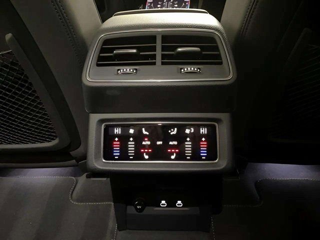 Used 2024 Audi Q8 e-tron Premium Plus w/ Premium Plus Package image 76