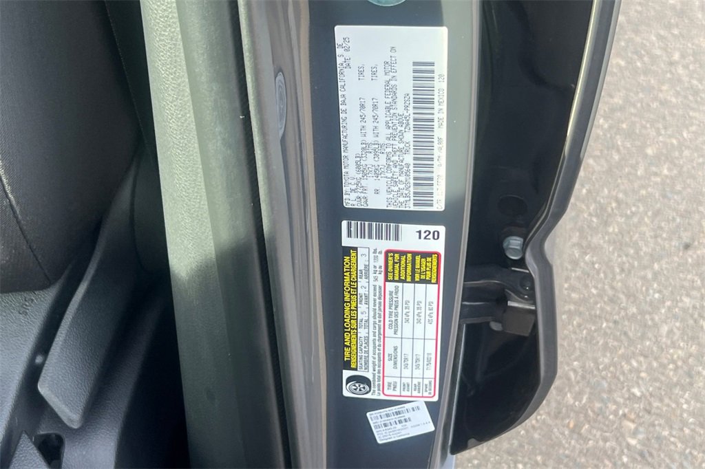 Certified 2025 Toyota Tacoma SR5 image 33