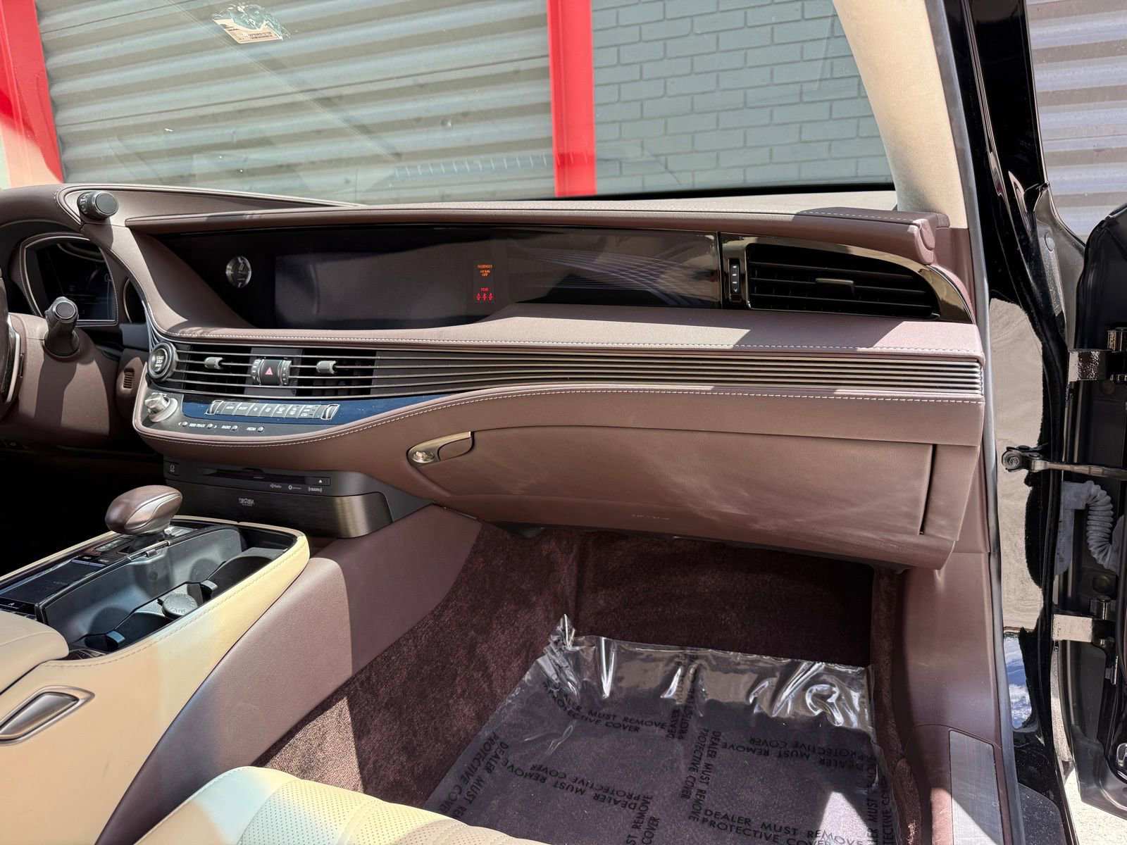 Used 2020 Lexus LS 500 w/ Interior Upgrade Package RWD image 28