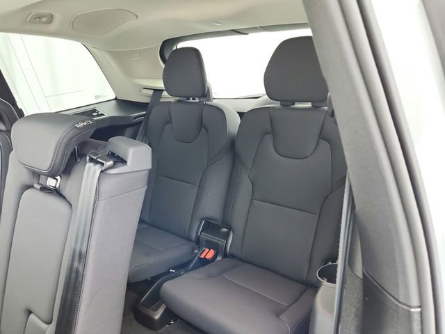 New 2026 Volvo XC90 B6 Plus w/ Protection Package Premier image 36