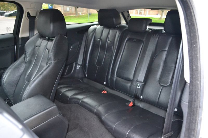 Used 2015 Land Rover Range Rover Evoque Pure Plus AWD/4WD image 33