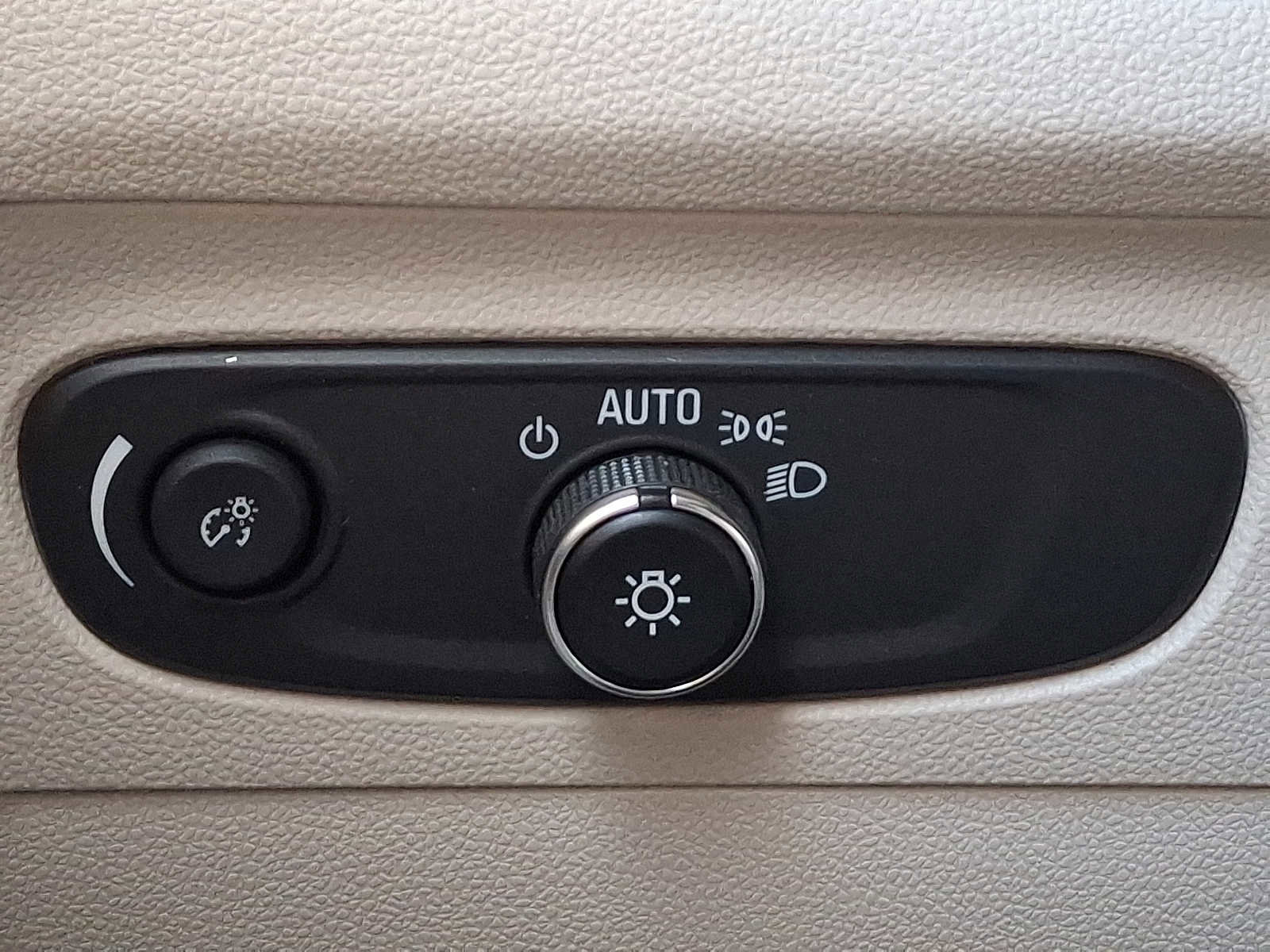 Used 2022 Buick Envision Preferred image 27