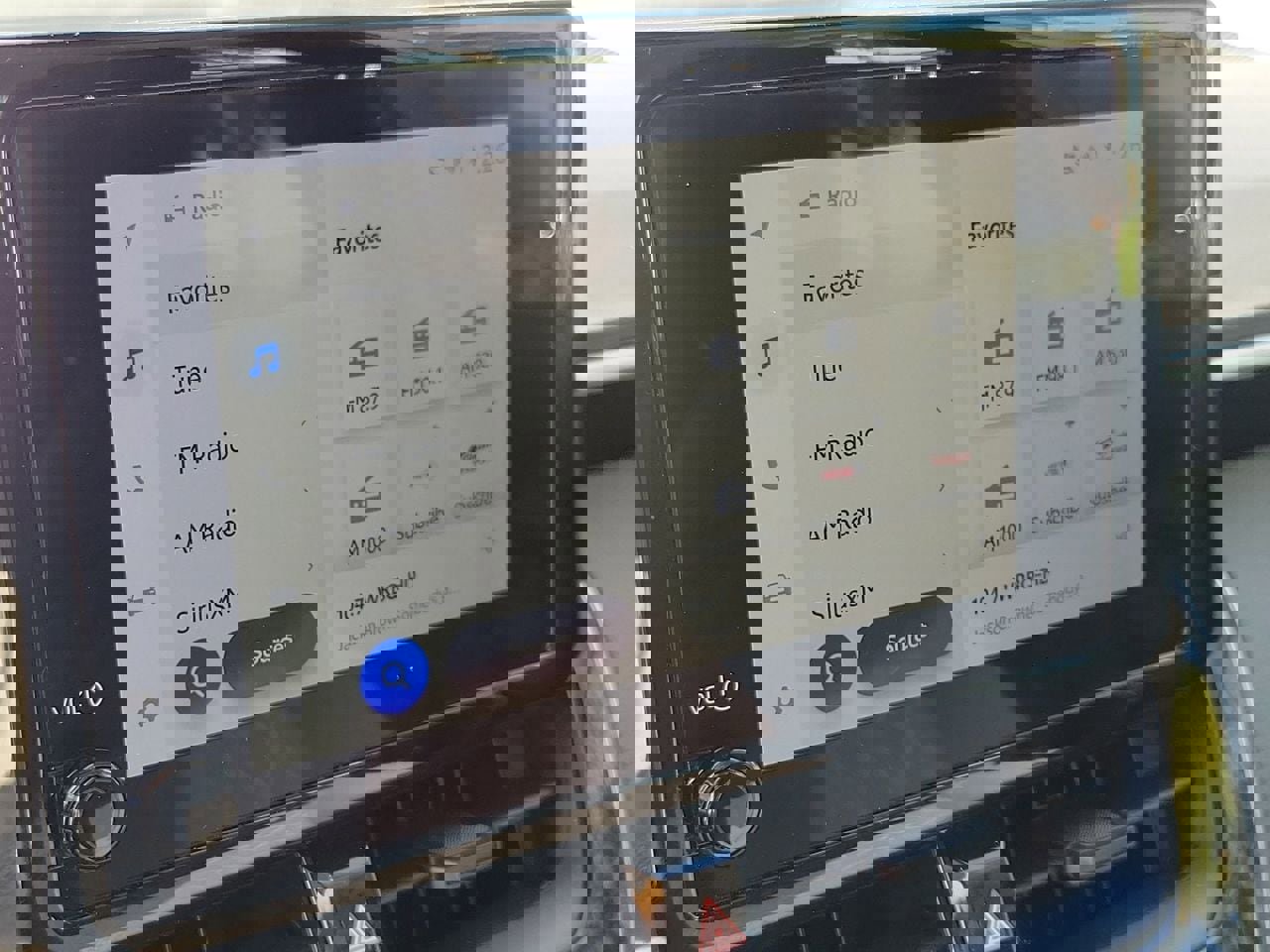 Used 2025 Toyota Corolla LE image 24