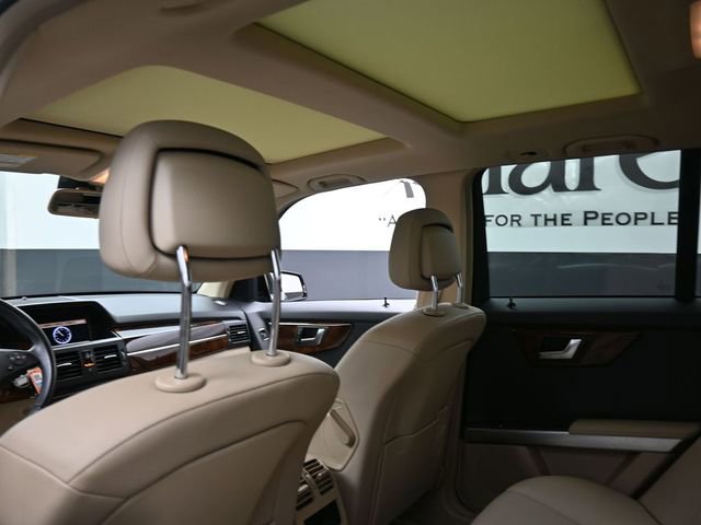 Used 2012 Mercedes-Benz GLK 350 4MATIC image 24