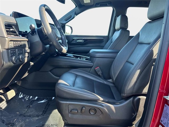 Used 2025 Chevrolet Tahoe Z71 w/ Comfort Package image 18