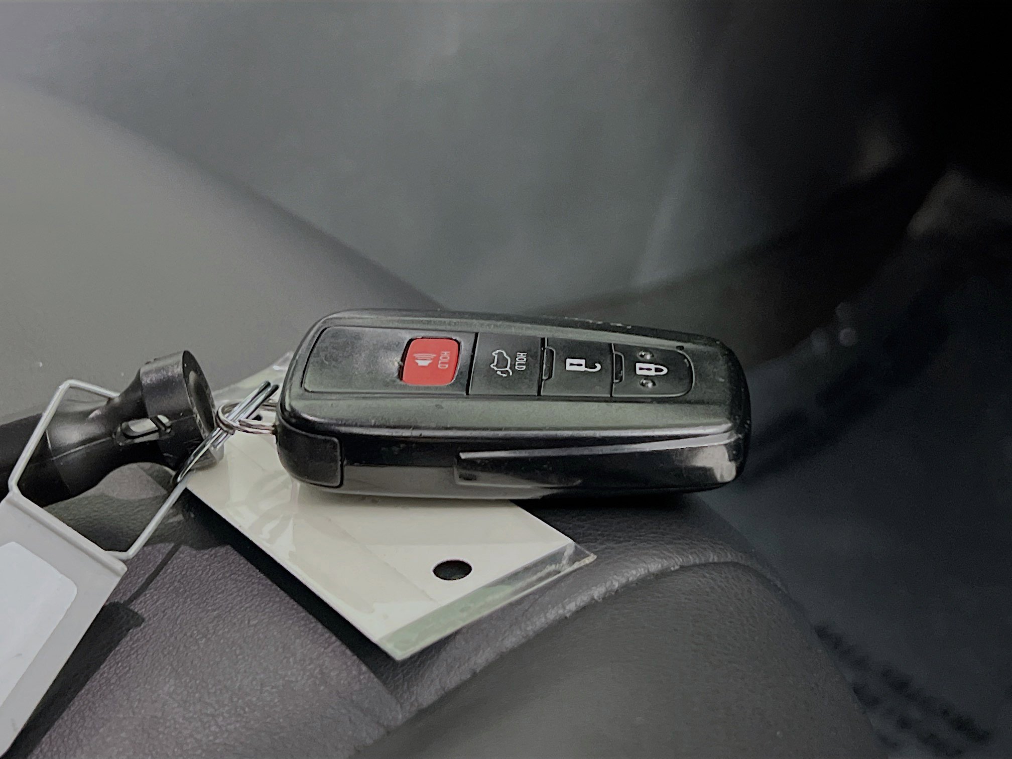 Used 2022 Toyota RAV4 XLE Premium image 36