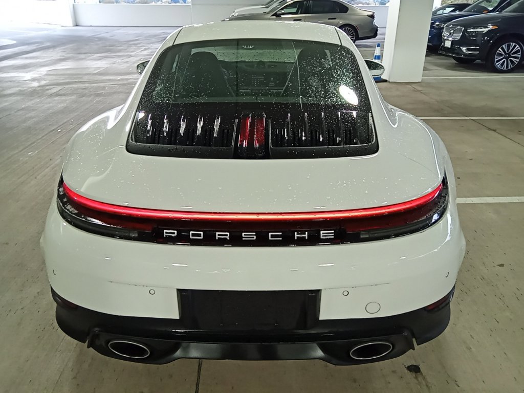Used 2025 Porsche 911 Carrera RWD image 7