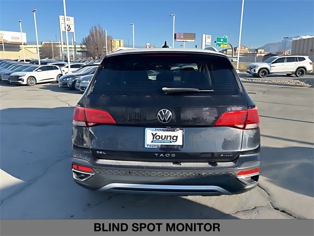 Used 2023 Volkswagen Taos SEL image 4