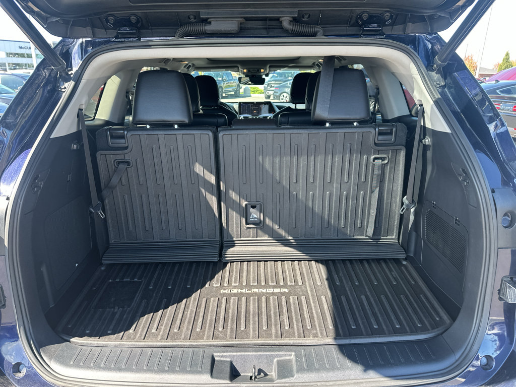 Used 2022 Toyota Highlander Platinum AWD/4WD image 12