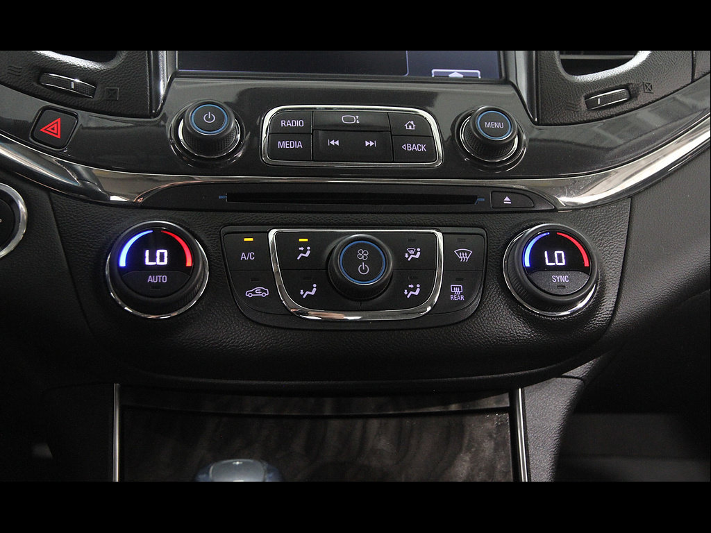 Used 2014 Chevrolet Impala LTZ FWD image 14