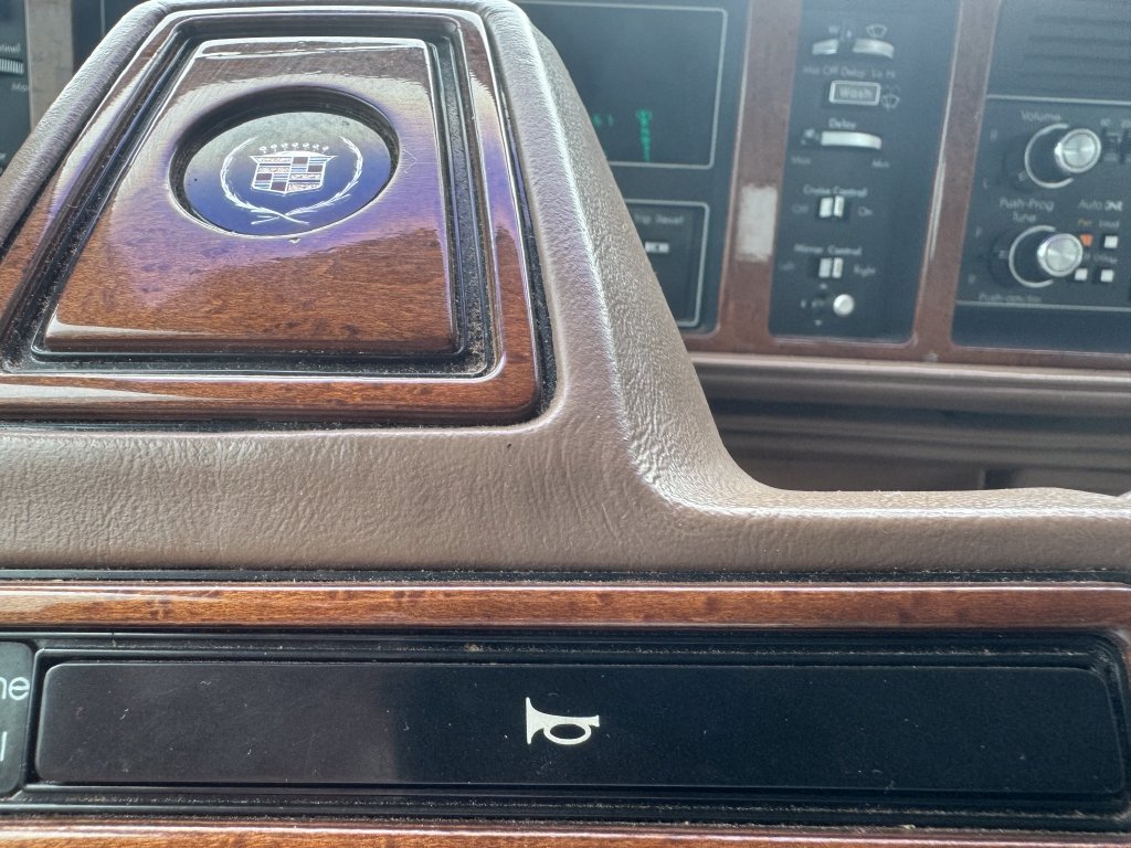 Used 1989 Cadillac Eldorado Coupe FWD image 26