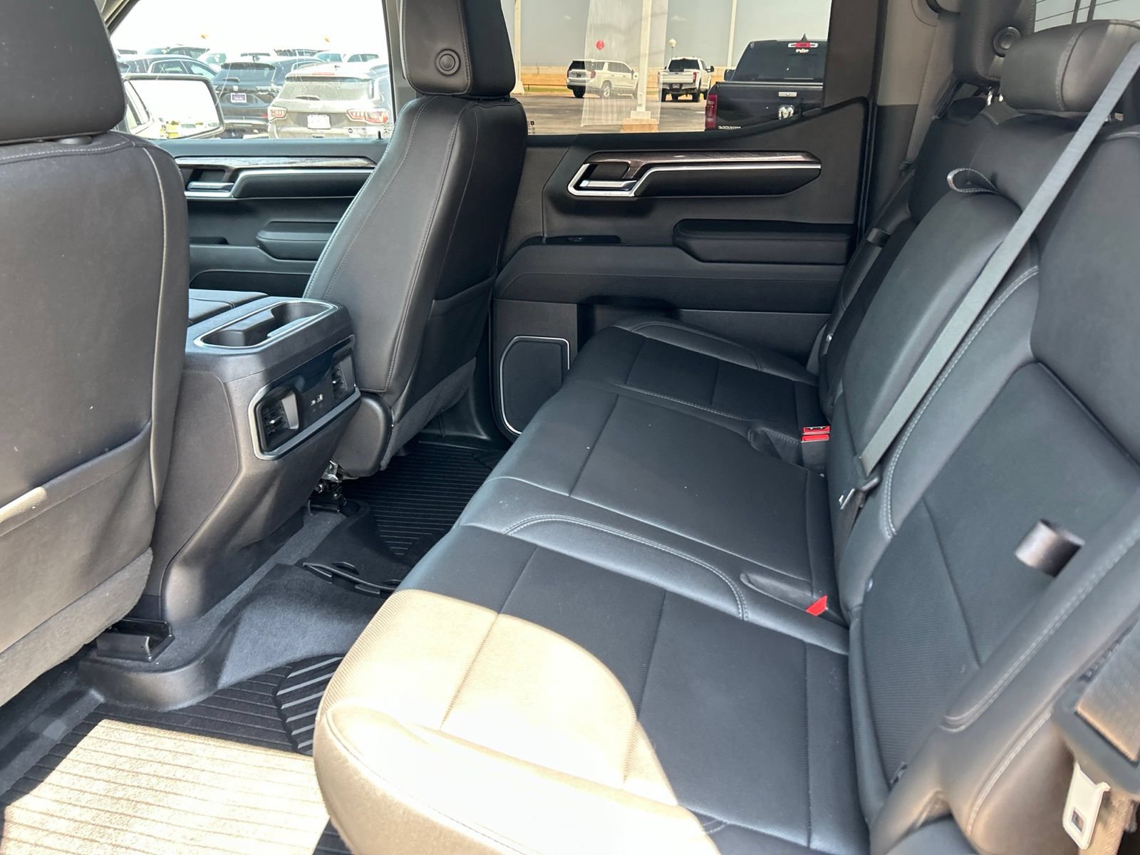 Used 2023 Chevrolet Silverado 1500 LTZ w/ Z71 Off-Road Package AWD/4WD image 13