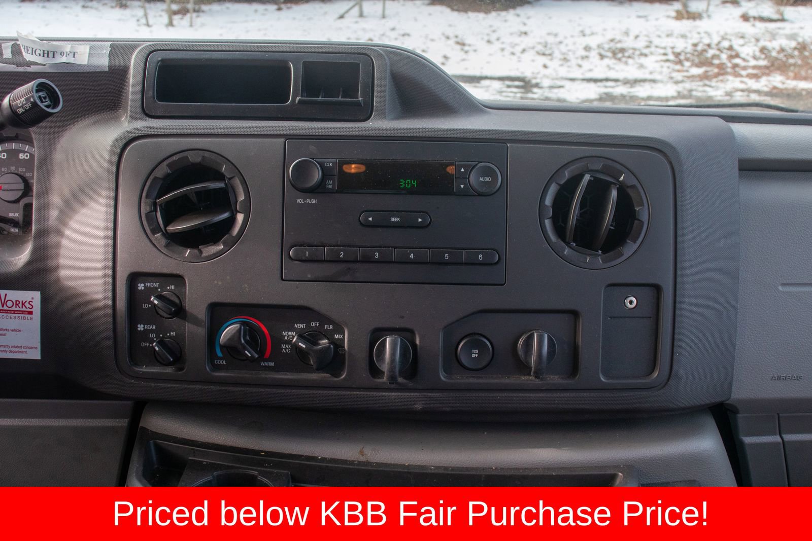 Used 2013 Ford E-350 and Econoline 350 XL w/ PWR Windows & Locks Group image 19