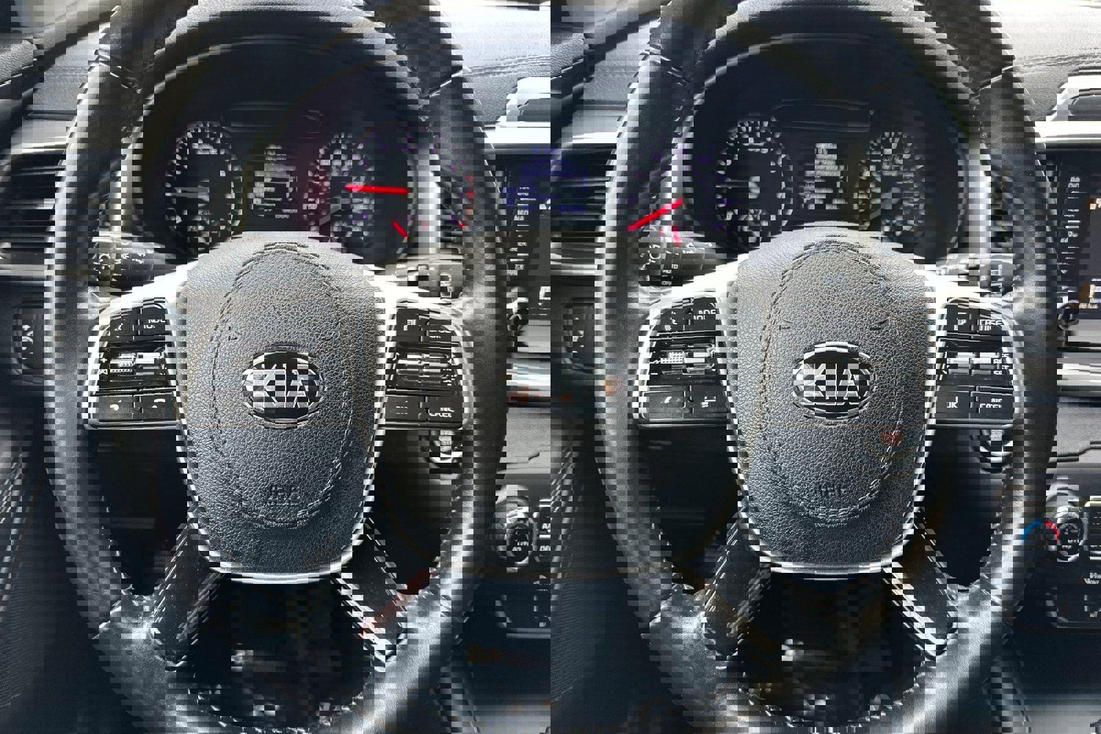 Used 2020 Kia Sorento S image 27