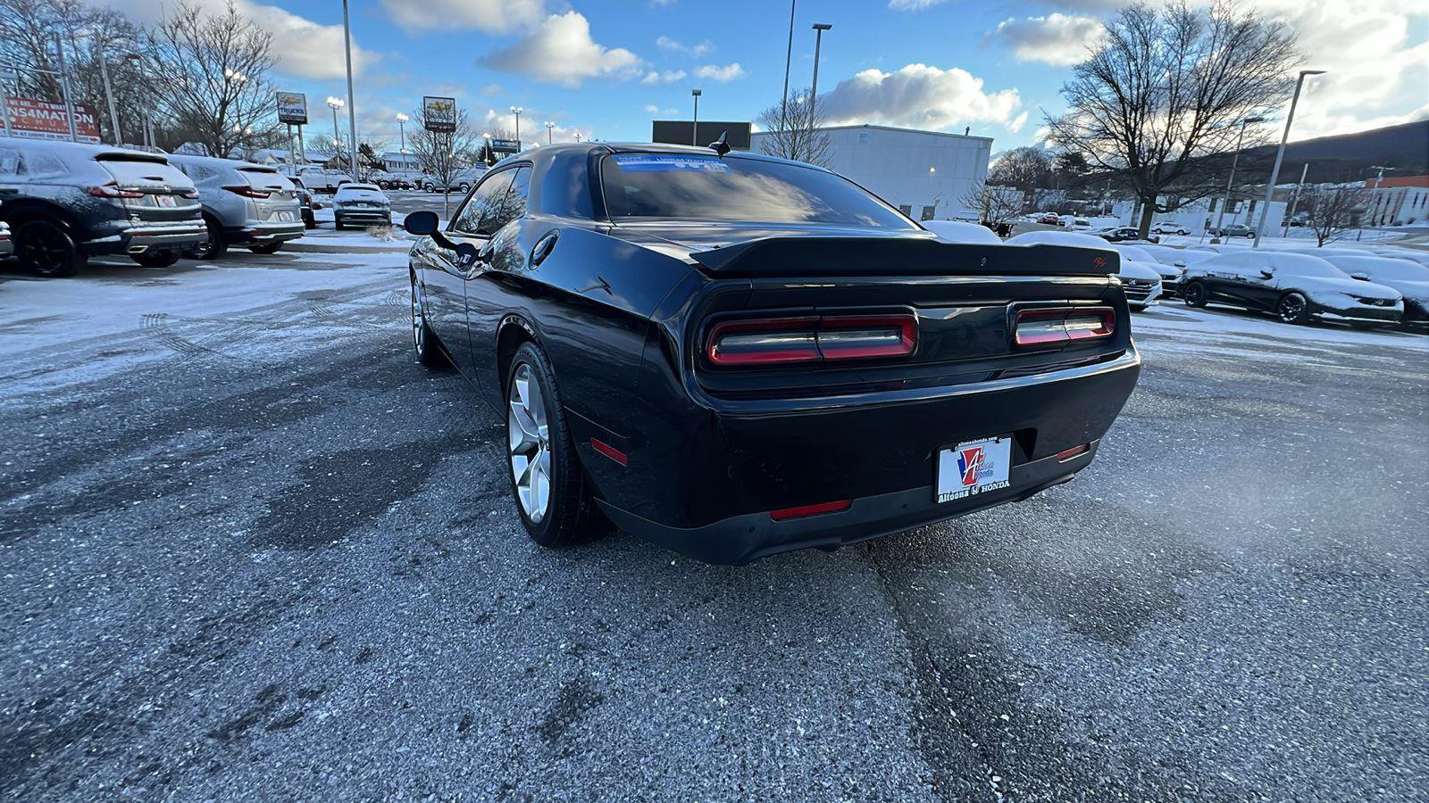 Used 2019 Dodge Challenger R/T w/ Plus Package image 6