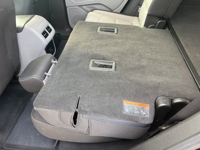 Used 2023 GMC Terrain SLE w/ Driver Convenience Package image 41