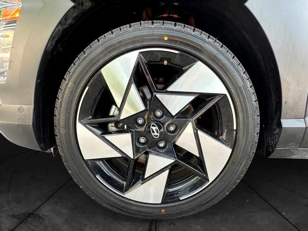 Used 2024 Hyundai Kona Limited FWD image 14