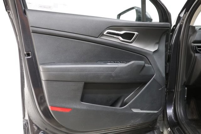 Used 2026 Kia Sportage LX FWD image 18