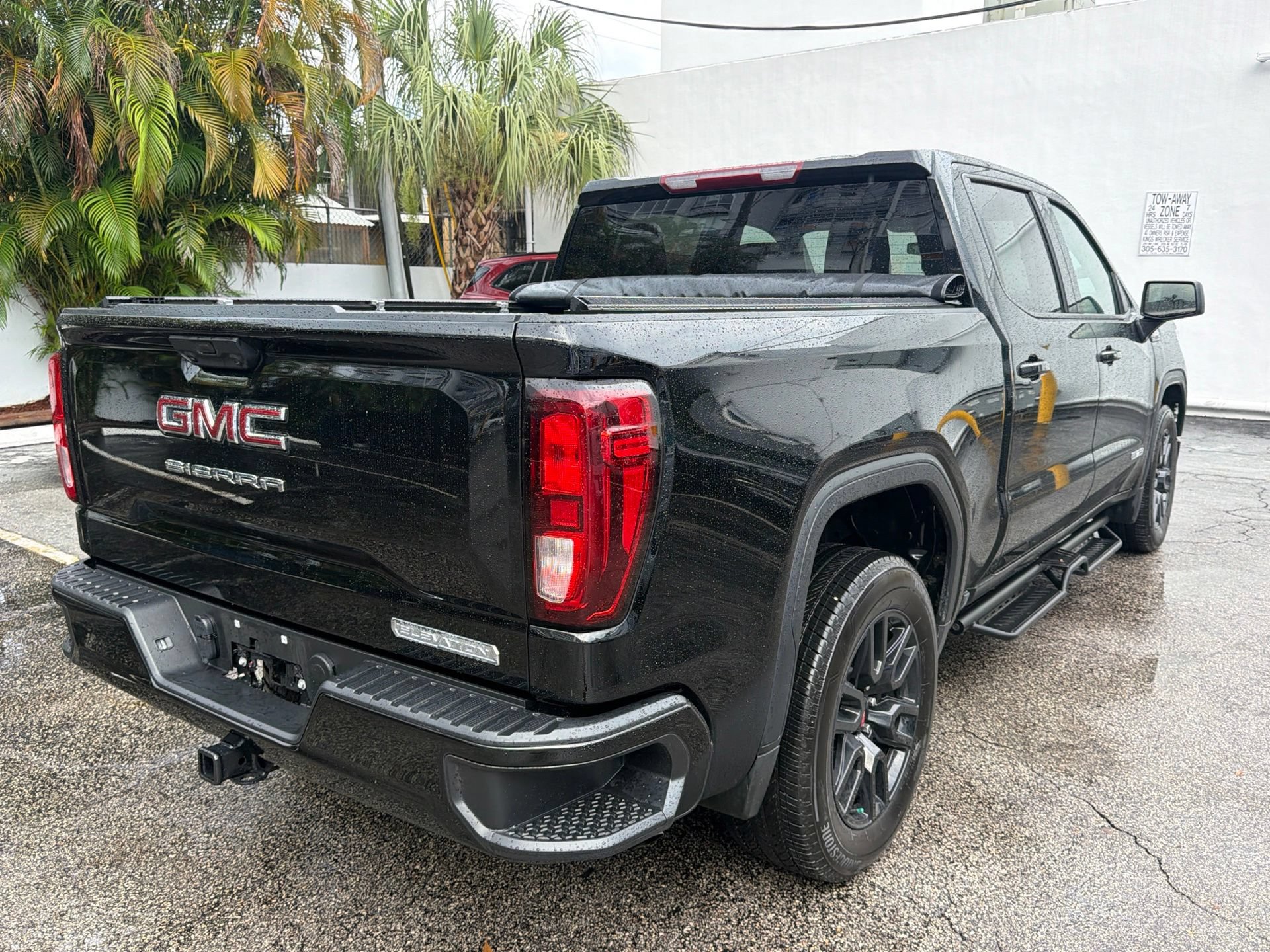 Used 2025 GMC Sierra 1500 Elevation RWD image 6