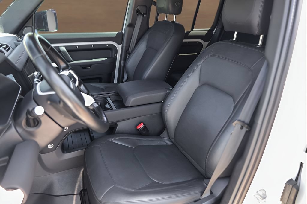 Used 2023 Land Rover Defender 110 S AWD/4WD image 7