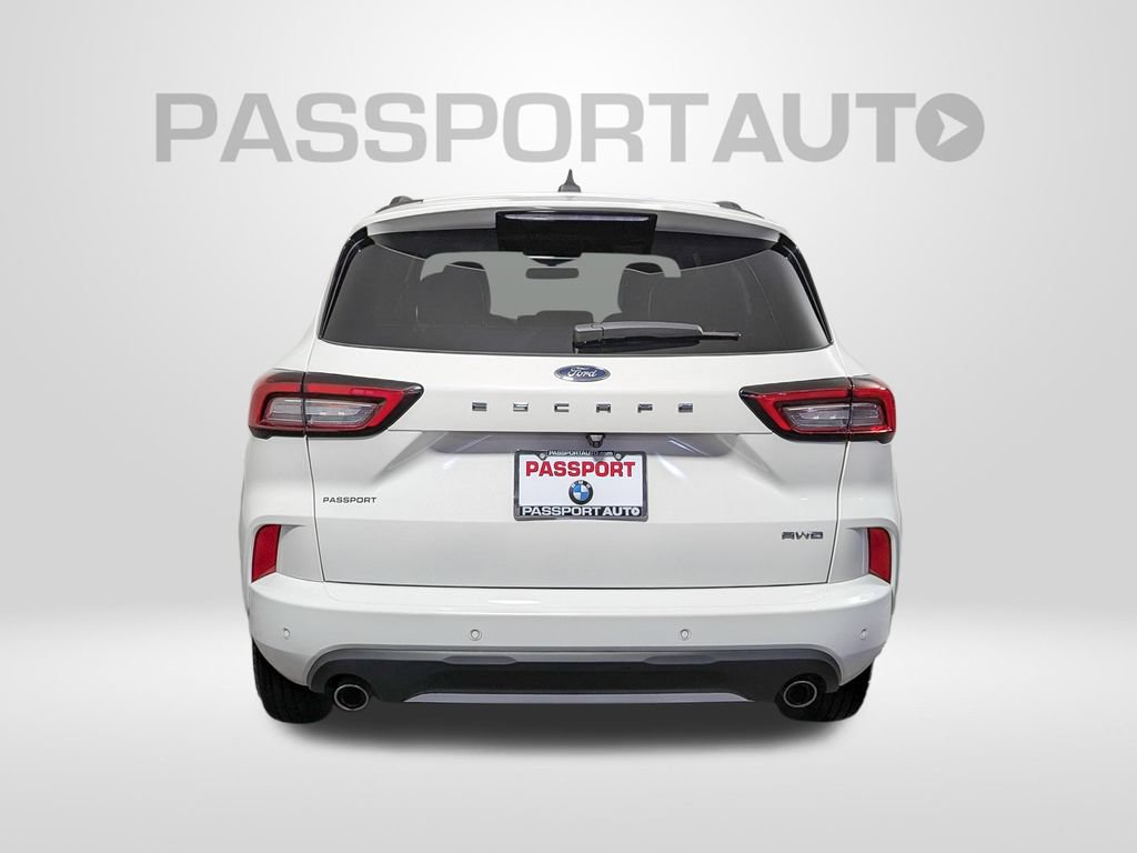 Used 2023 Ford Escape ST-Line w/ Tech Pack #1 AWD/4WD image 5