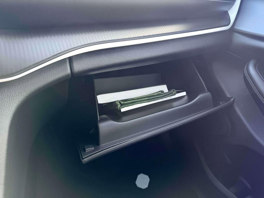 Used 2024 Jeep Grand Cherokee Altitude image 25