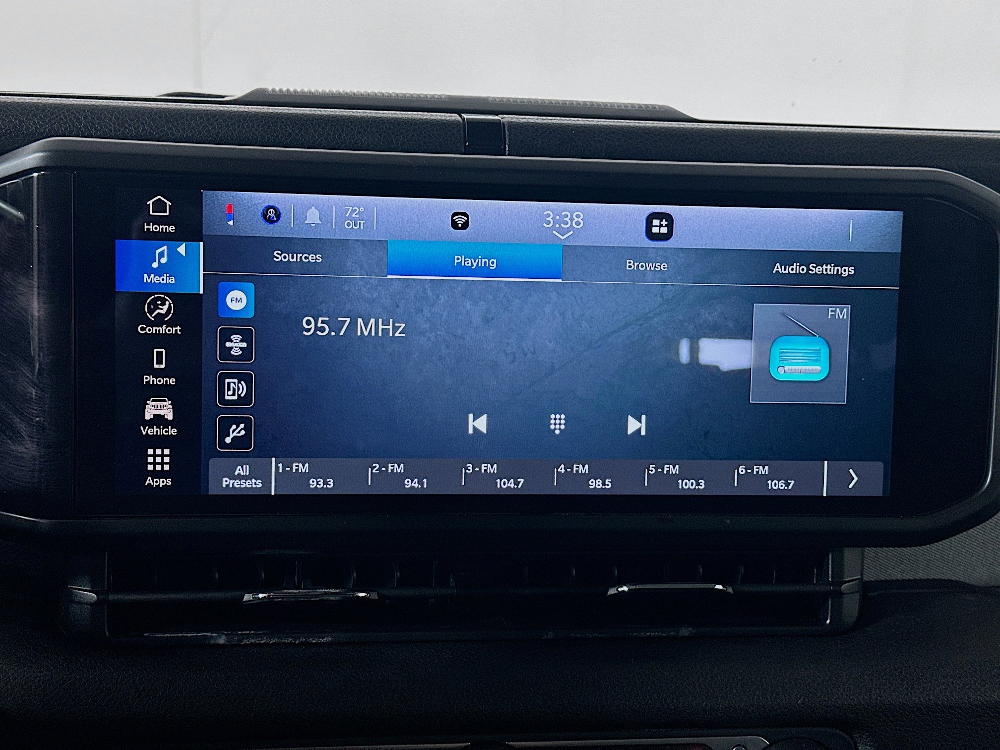 Used 2025 Jeep Wrangler Sport S AWD/4WD image 19