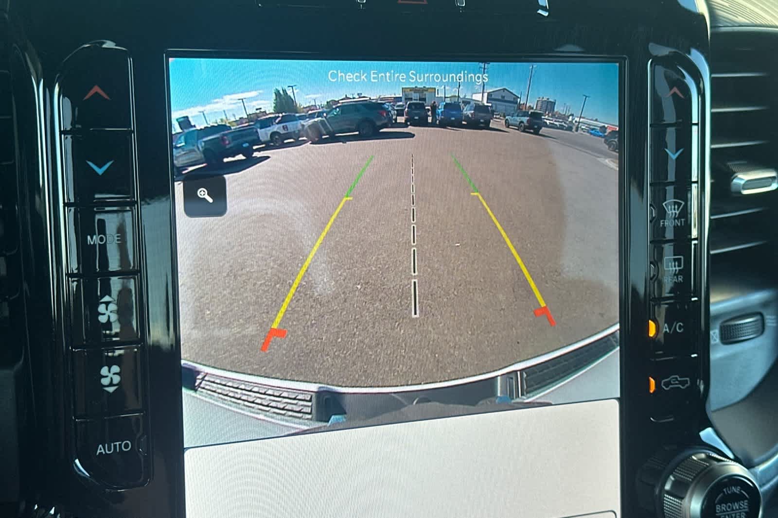 Used 2023 RAM 1500 Laramie AWD/4WD image 19