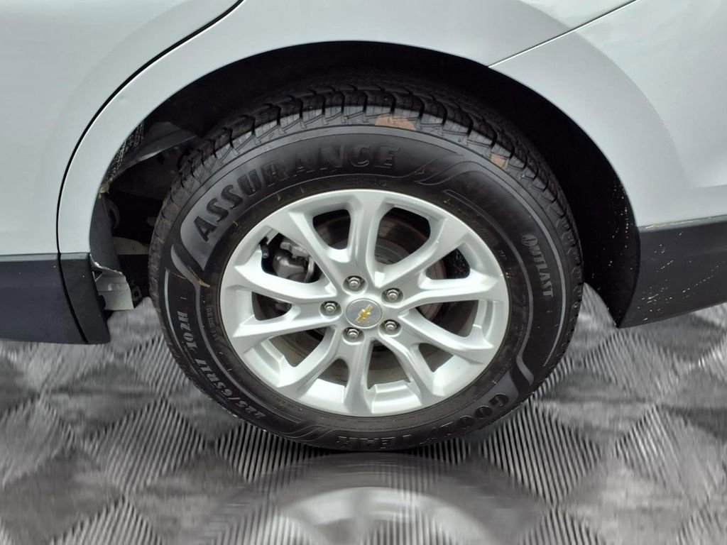 Used 2020 Chevrolet Equinox LT FWD image 21