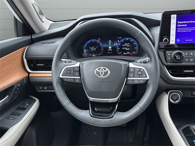 Certified 2025 Toyota Grand Highlander AWD image 24