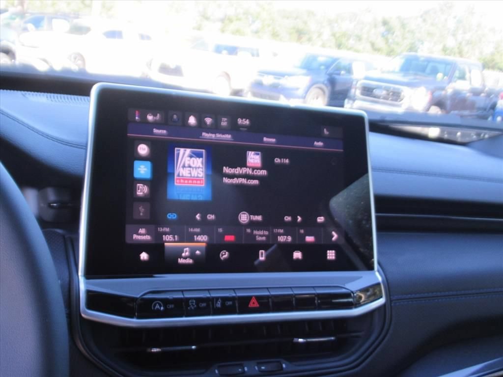 New 2026 Jeep Compass Latitude AWD/4WD image 22