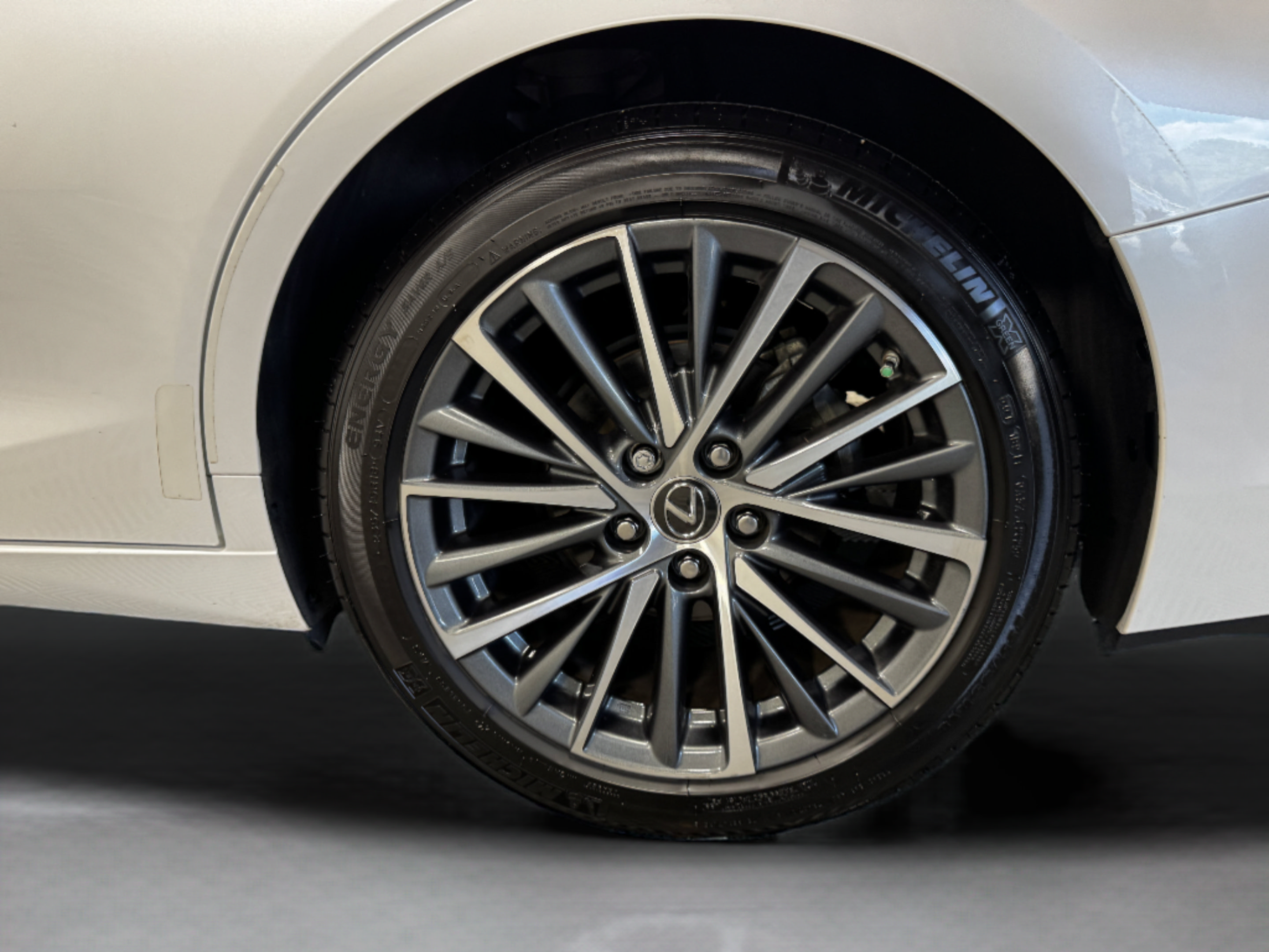 Used 2022 Lexus ES 350 w/ Premium Package FWD image 46