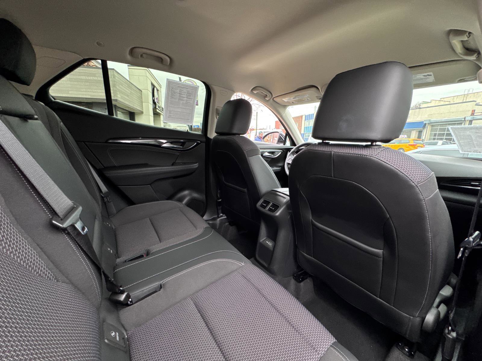 Used 2023 Buick Envision Preferred image 27