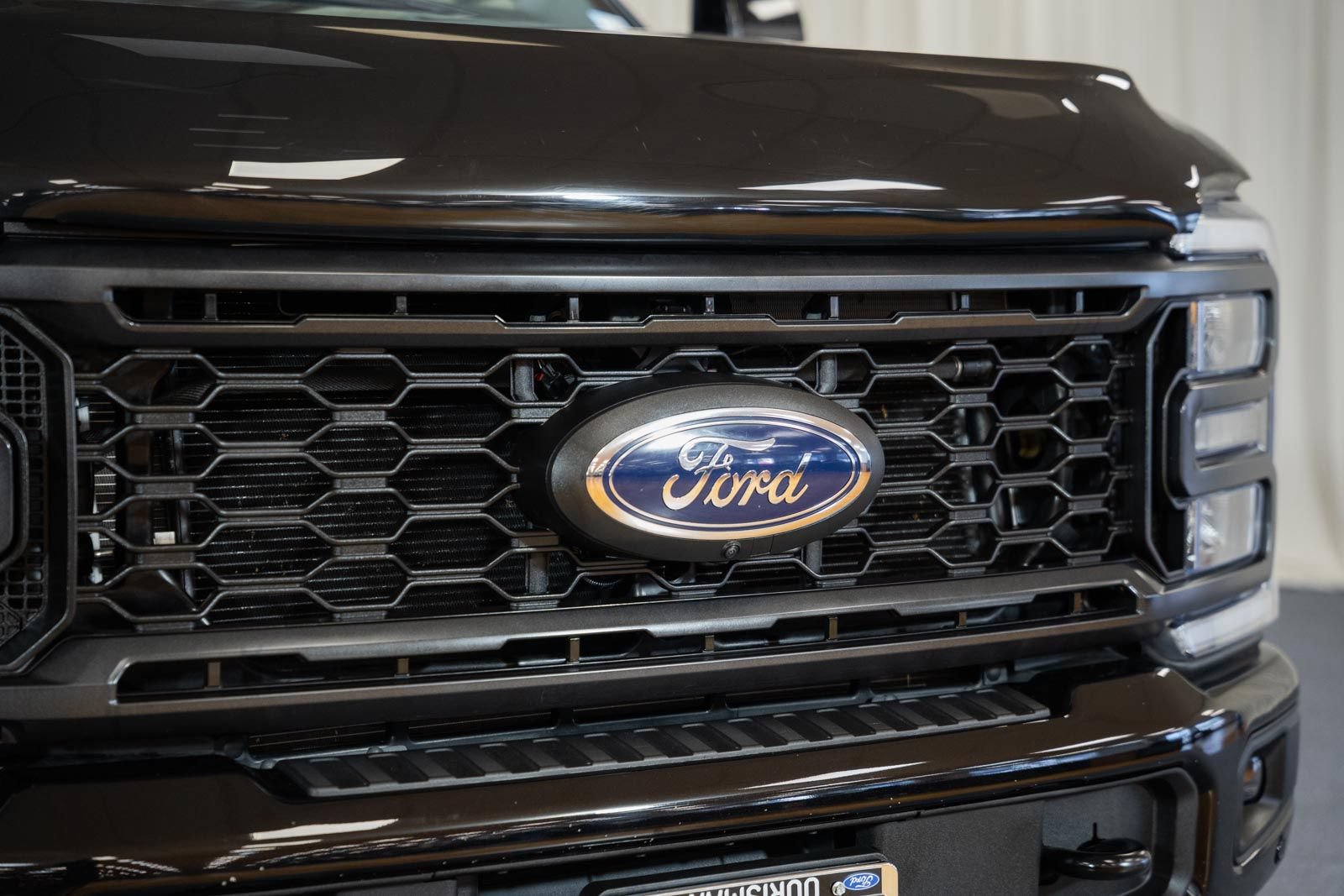 Used 2024 Ford F250 Lariat w/ Lariat Ultimate Package AWD/4WD image 11