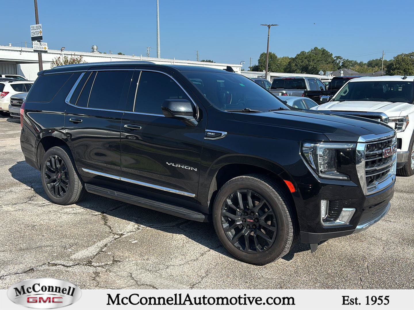 Used 2023 GMC Yukon SLT RWD image 1