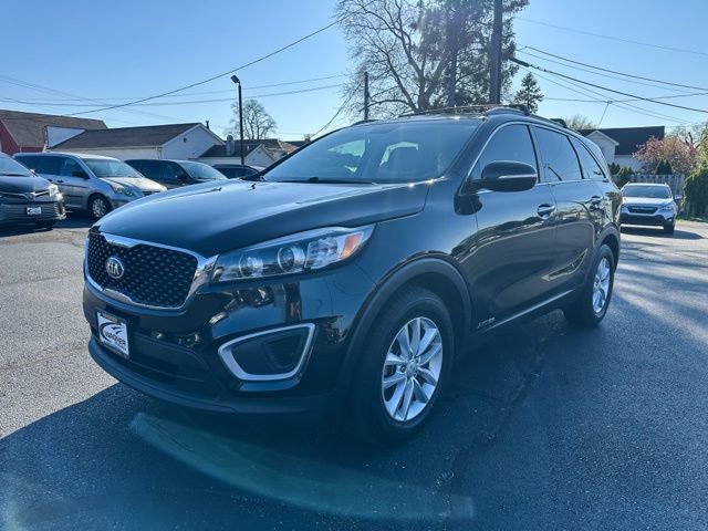 Used 2017 Kia Sorento LX image 3