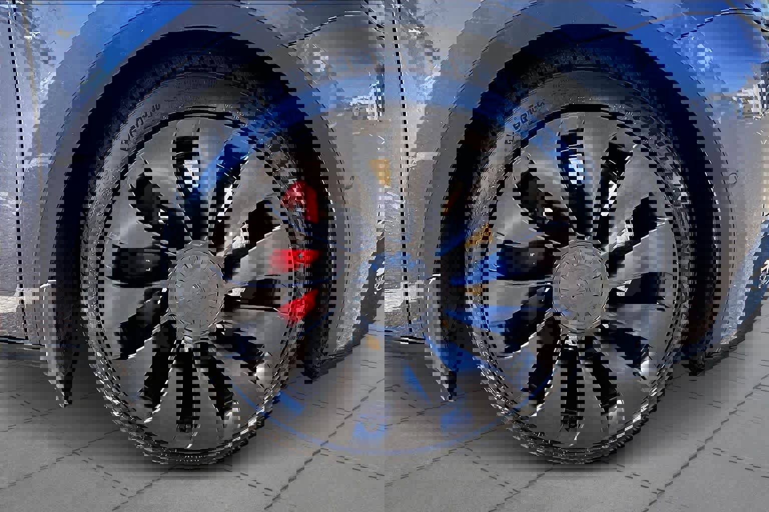 Used 2021 Tesla Model Y Performance image 11