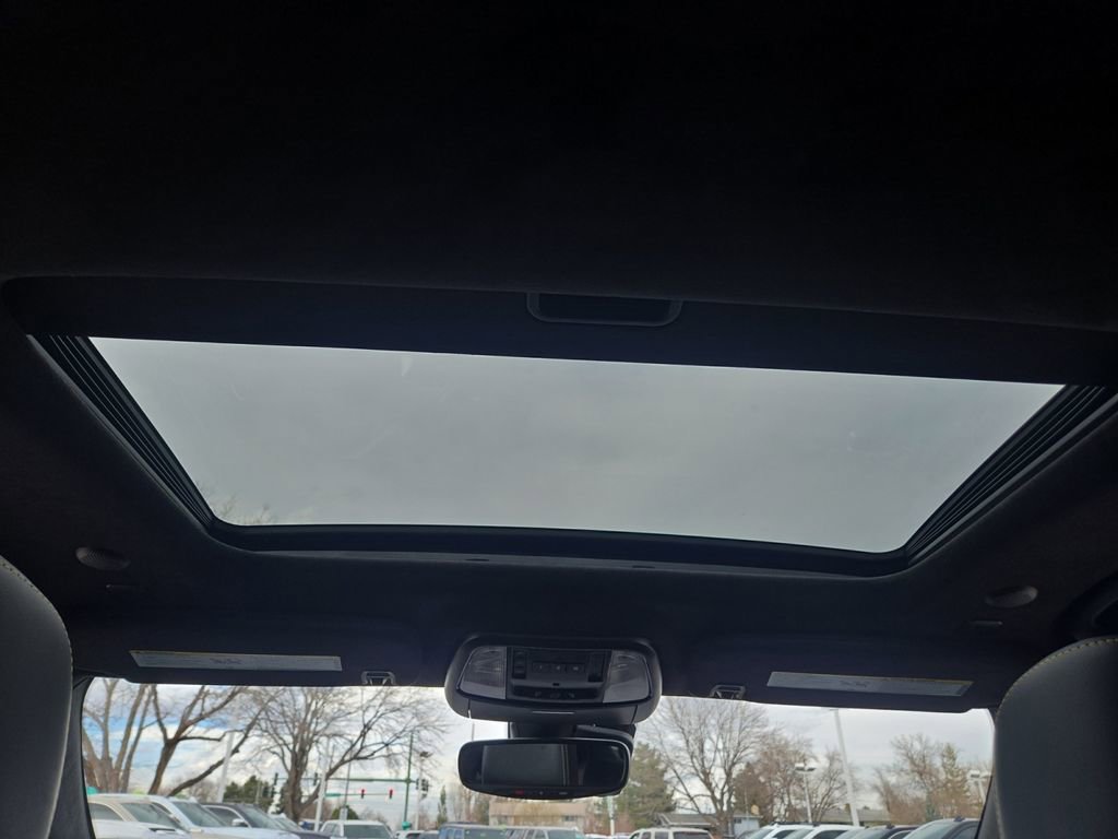 Used 2024 Dodge Durango SRT image 17