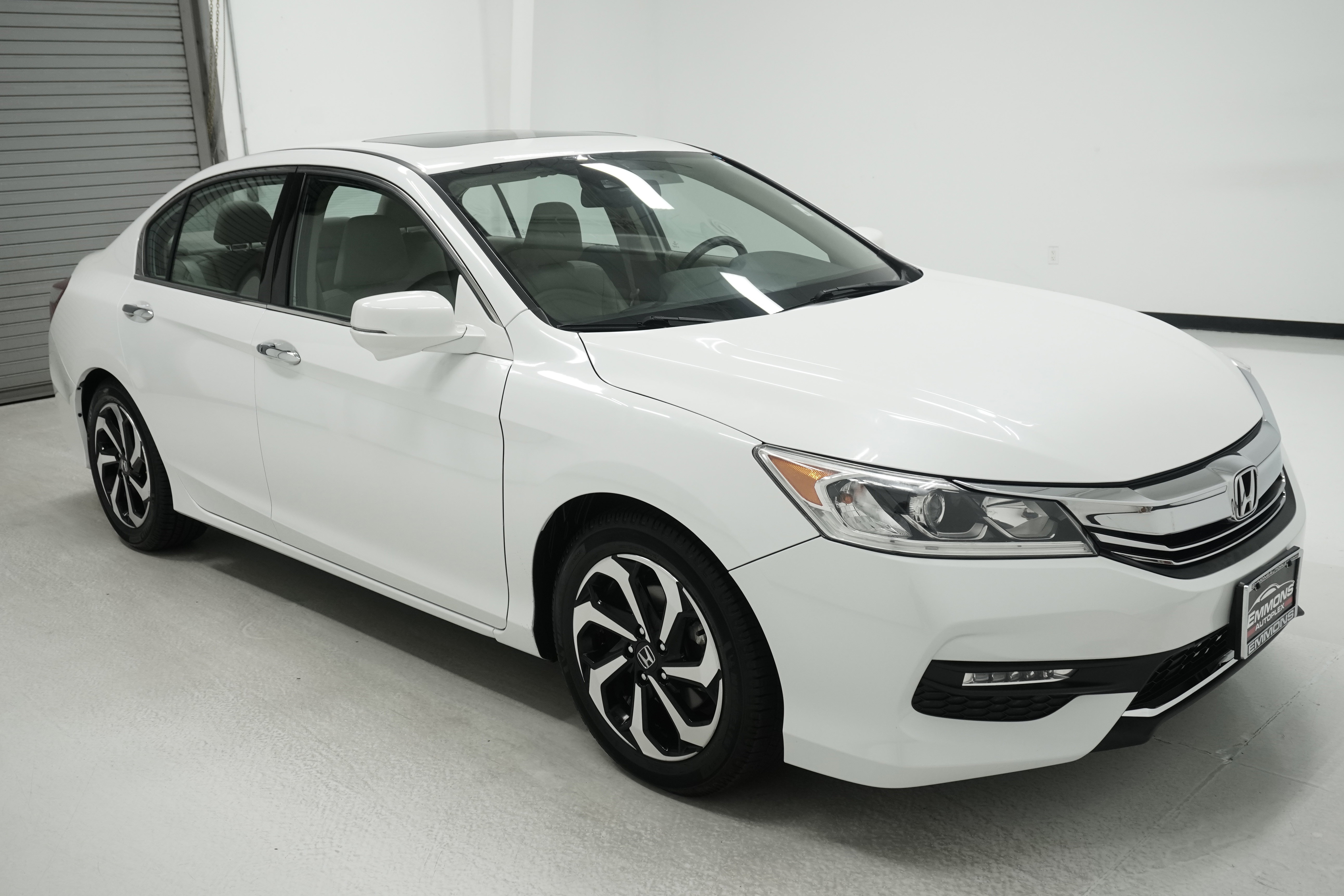 Used 2016 Honda Accord EX-L image 3
