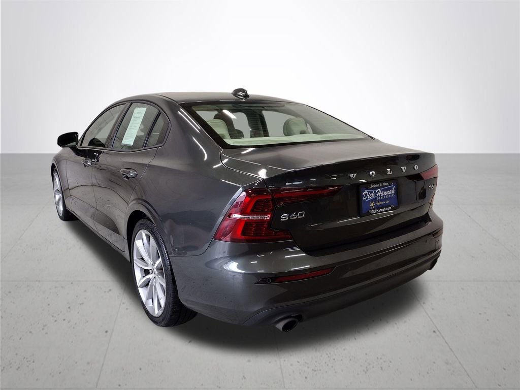 Used 2021 Volvo S60 T6 Momentum w/ Advanced Package AWD/4WD image 11