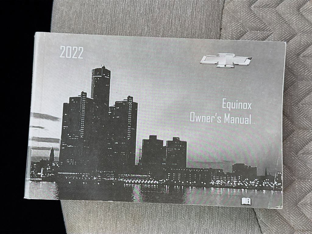 Used 2022 Chevrolet Equinox LT w/ LPO, Floor Liner Package image 33